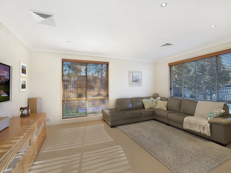 18 Lorikeet Close, Woronora Heights NSW 2233