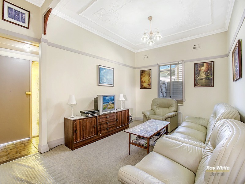 13 Tamar Street, Sutherland NSW 2232