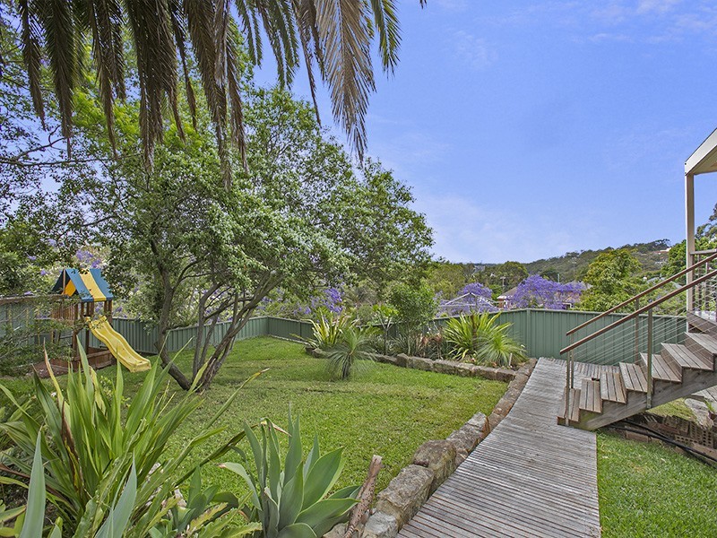 11 Warraba Street, Como NSW 2226