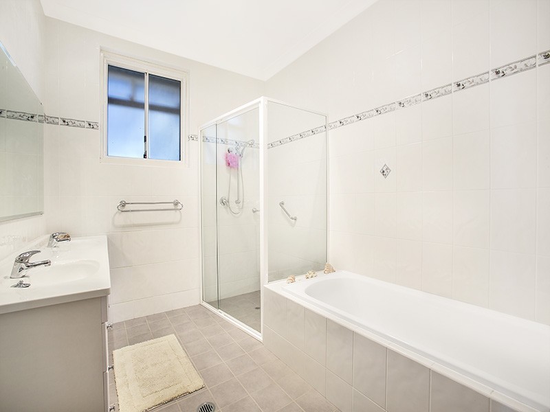 8 Ventura Avenue, Miranda NSW 2228