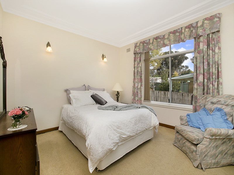 8 Ventura Avenue, Miranda NSW 2228