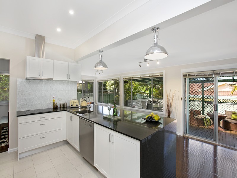 8 Barjadda Avenue, Sylvania NSW 2224