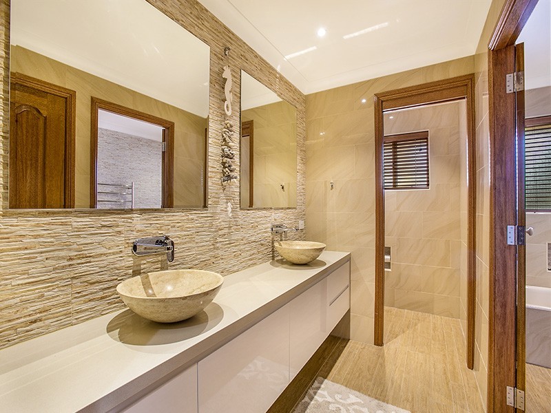 54 Albatross Cct, Woronora Heights NSW 2233