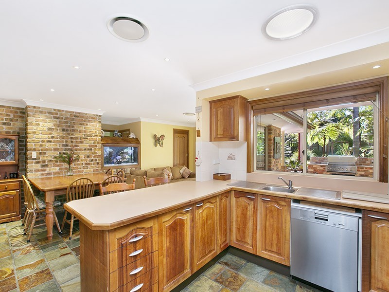 54 Albatross Cct, Woronora Heights NSW 2233
