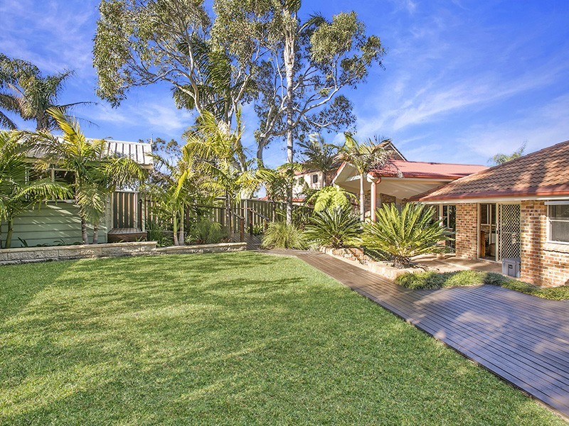 54 Albatross Cct, Woronora Heights NSW 2233