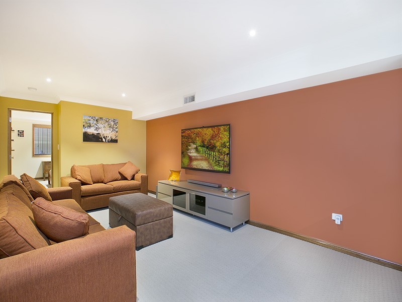 54 Albatross Cct, Woronora Heights NSW 2233