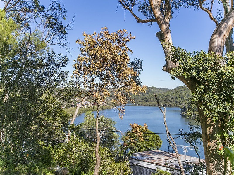 6 Wigens Avenue, Como NSW 2226