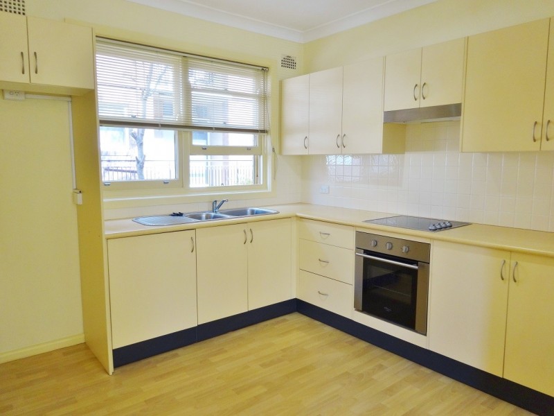 2/14 Oxley Avenue, Jannali NSW 2226