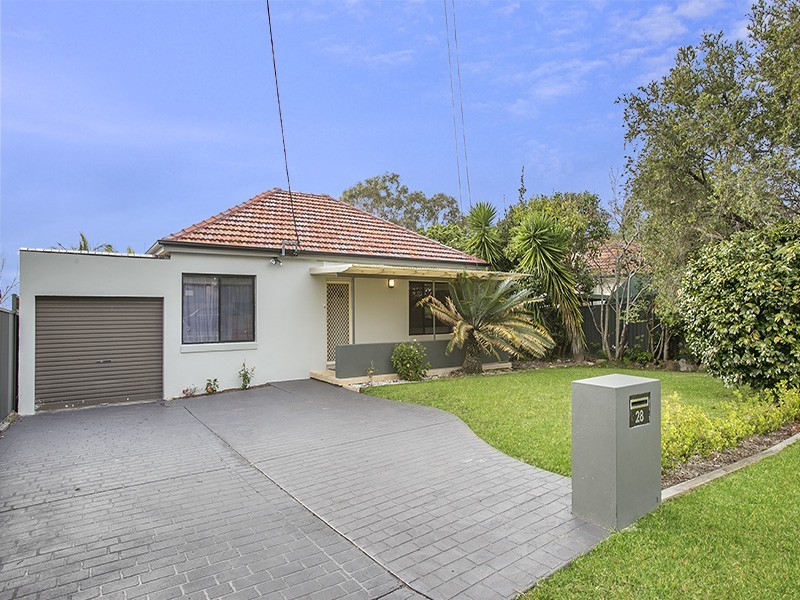 28 Sutherland Road, Jannali NSW 2226