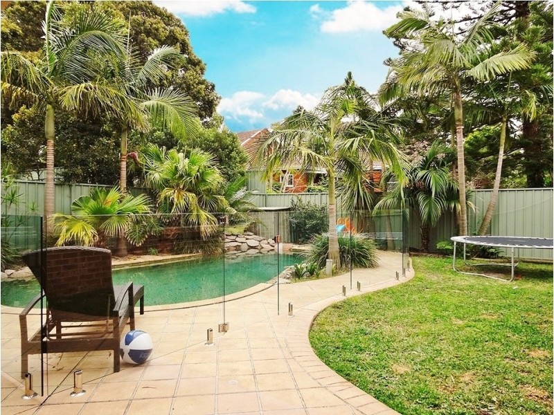 Rear Flat, 1 Burke Street, Como NSW 2226