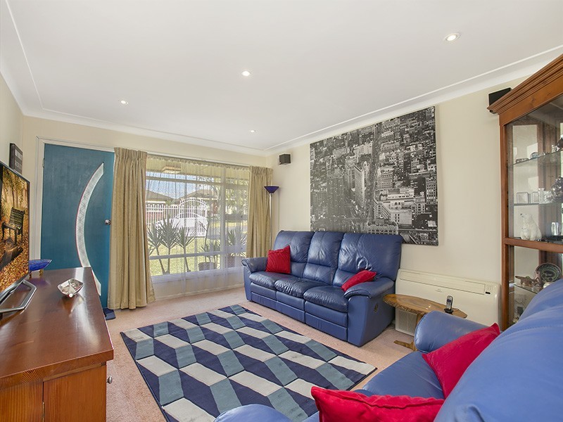 23 Tinakill Ave, Engadine NSW 2233