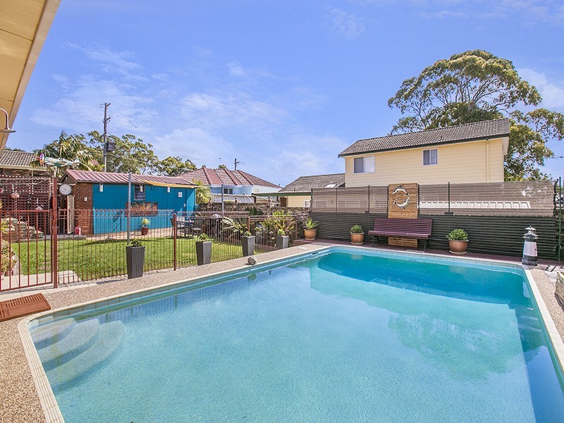 23 Tinakill Ave, Engadine NSW 2233