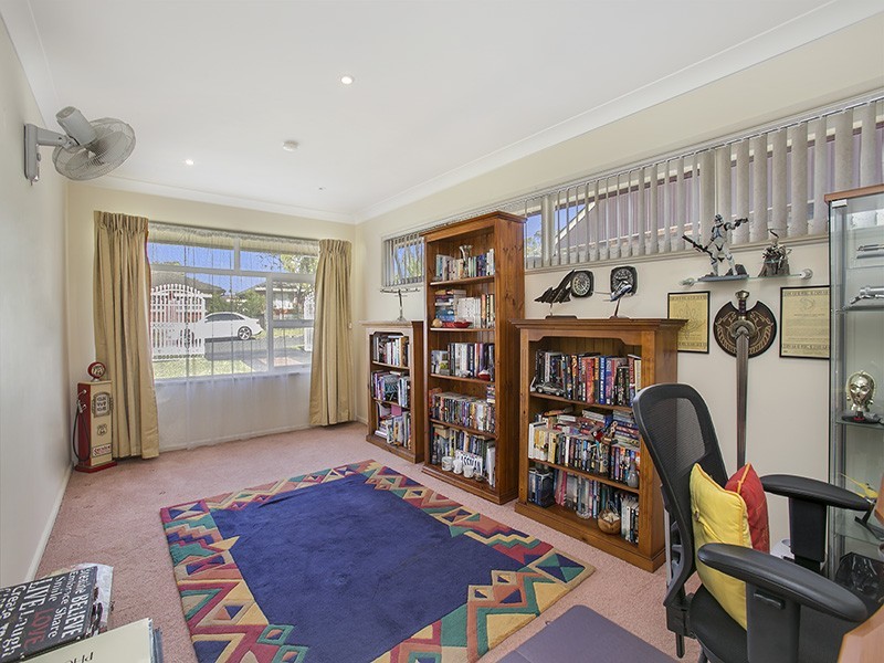 23 Tinakill Ave, Engadine NSW 2233