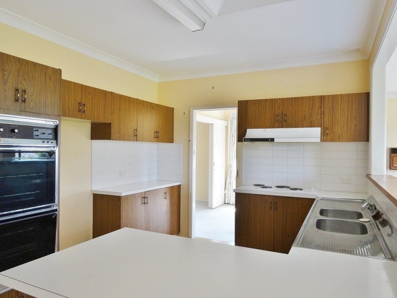 18 Wanganui Road, Kirrawee NSW 2232