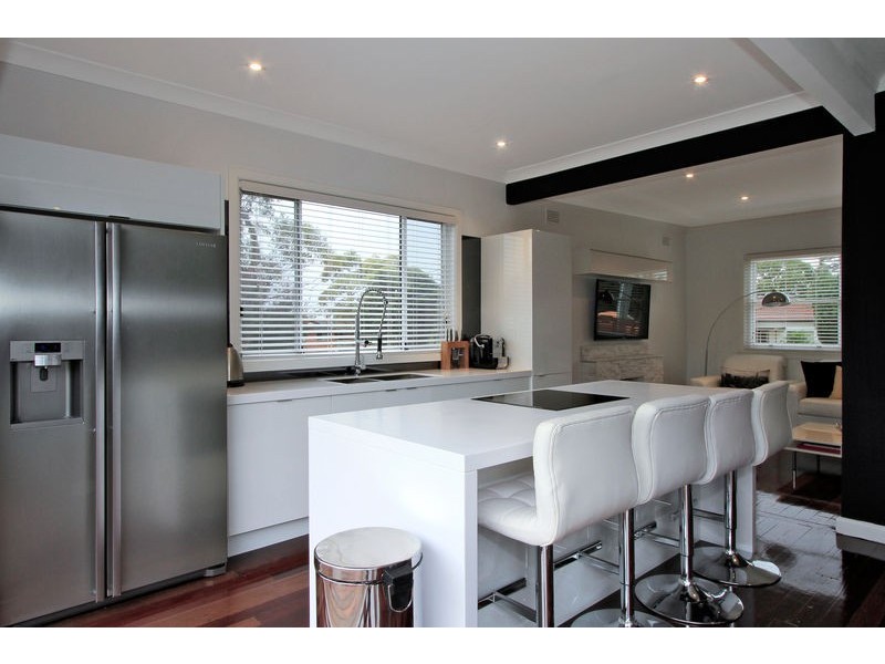 29 Kenneth Avenue, Kirrawee NSW 2232