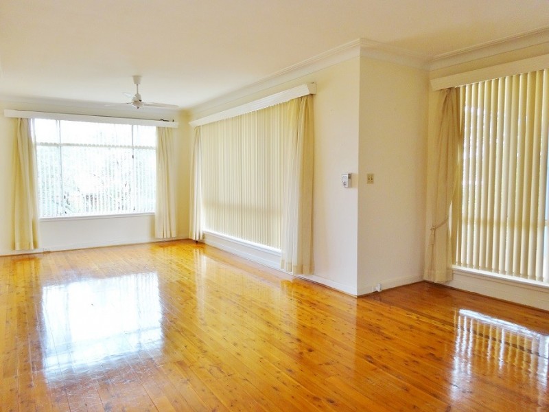 8 Ventura Avenue, Miranda NSW 2228