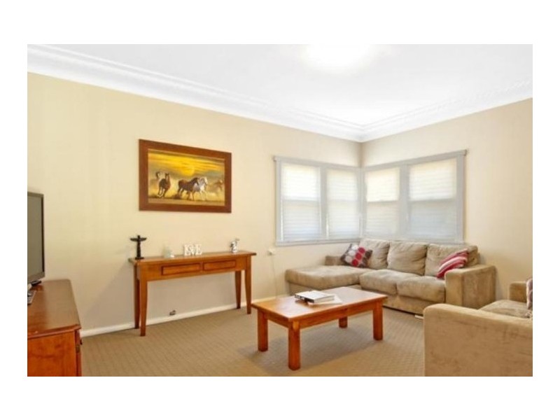 187 Bath Road, Kirrawee NSW 2232