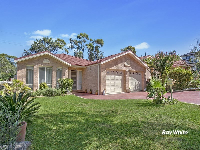 11 Parkwood Drive, Menai NSW 2234