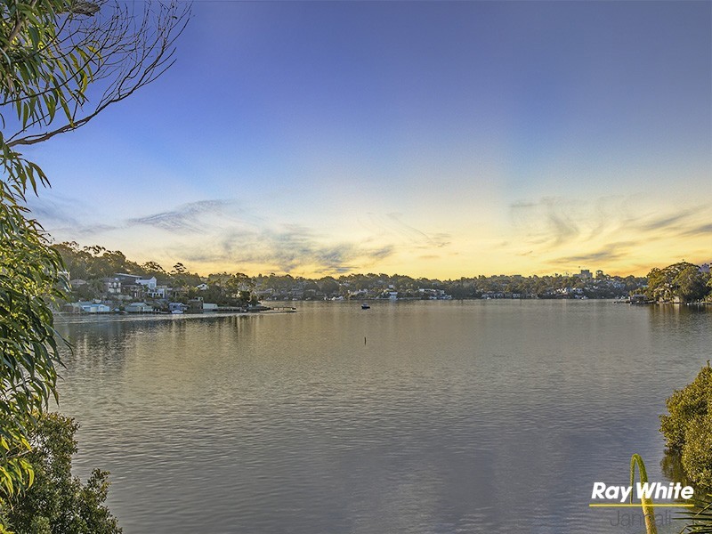 6 St Lukes Way, Kangaroo Point NSW 2224