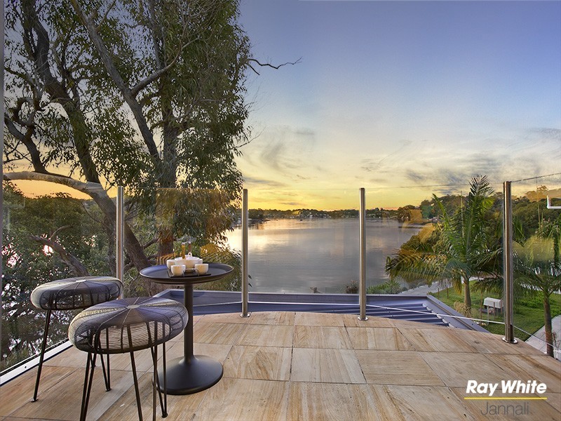 6 St Lukes Way, Kangaroo Point NSW 2224