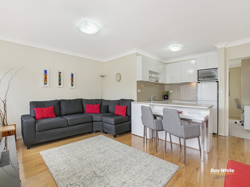 12/1-3 Tea Gardens Ave, Kirrawee NSW 2232