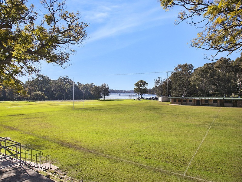 13 Cremona Road, Como NSW 2226