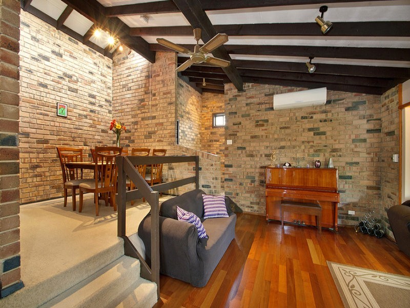 24 Glenora Road, Yarrawarrah NSW 2233