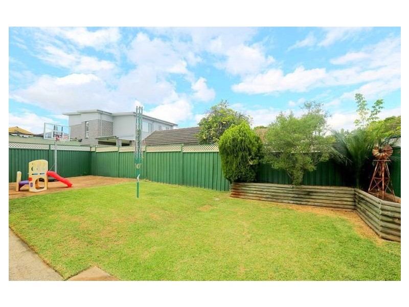 42 Gray Crescent, Yagoona NSW 2199