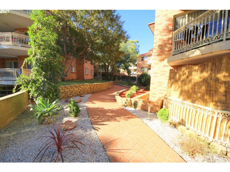 27/75 Cairds Avenue, Bankstown NSW 2200