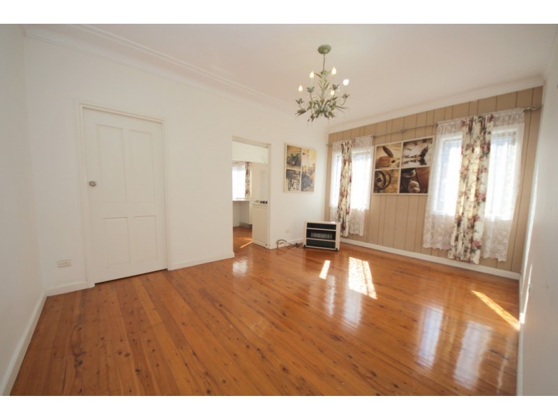 166 Arab Road, Padstow NSW 2211