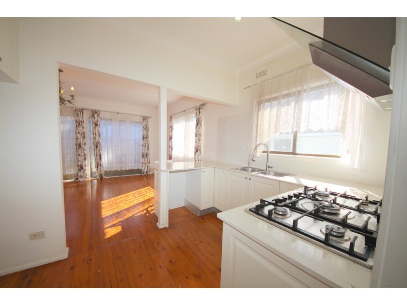 166 Arab Road, Padstow NSW 2211