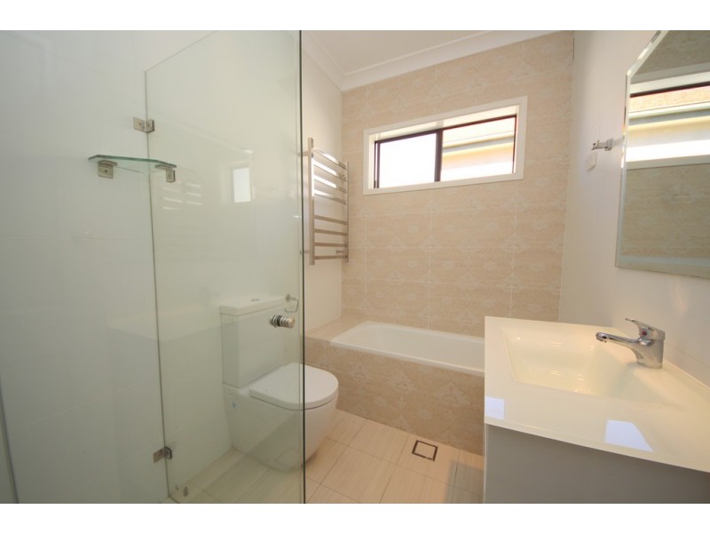 166 Arab Road, Padstow NSW 2211