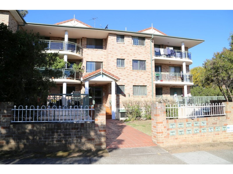 7/9-11 Cairds Avenue, Bankstown NSW 2200