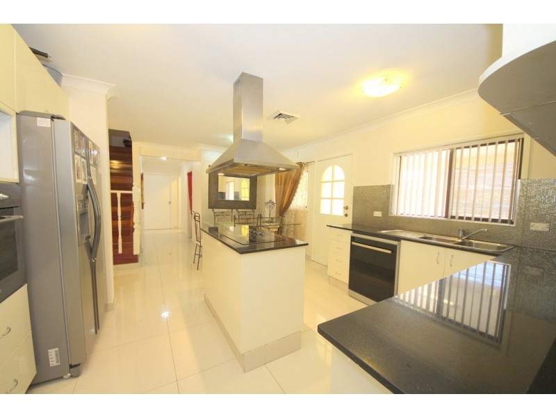 88 Ascot Drive, Chipping Norton NSW 2170