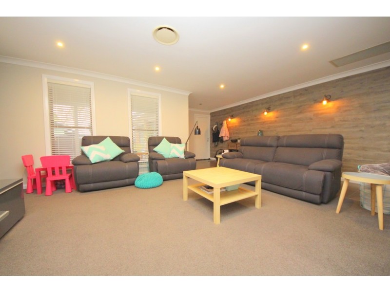 14 River Road, Tahmoor NSW 2573