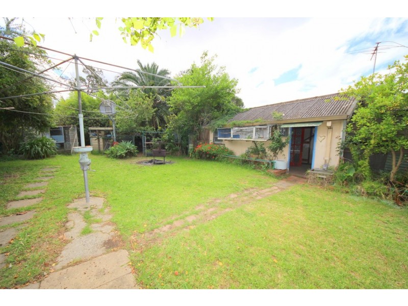 33 Emery Avenue, Yagoona NSW 2199