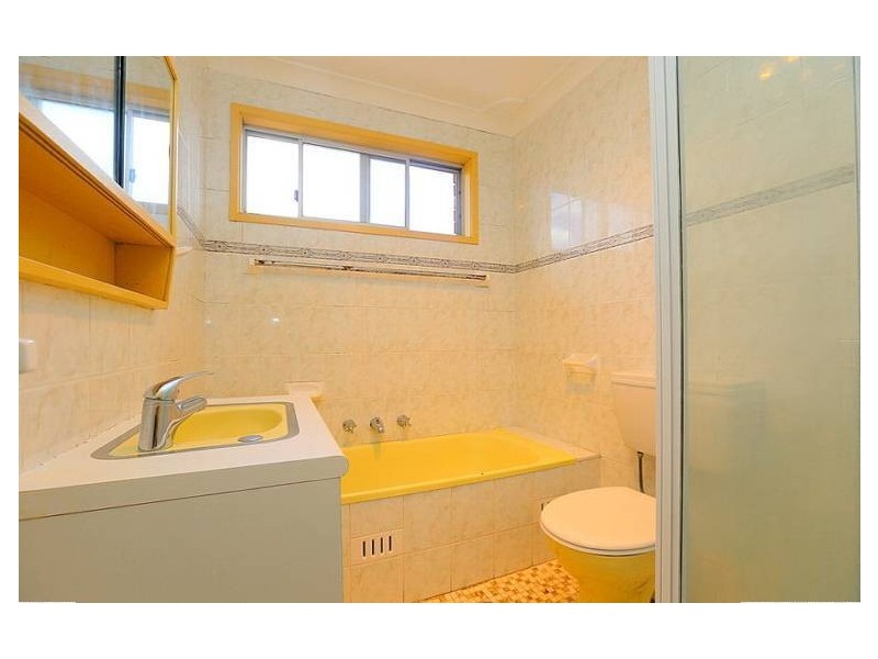 66 Jacaranda Drive, Georges Hall NSW 2198