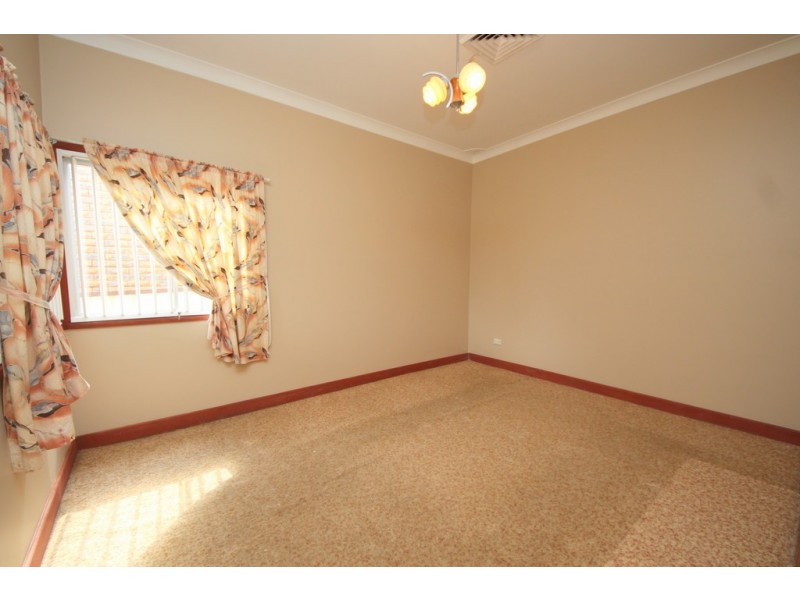18 Gardenia Avenue, Bankstown NSW 2200
