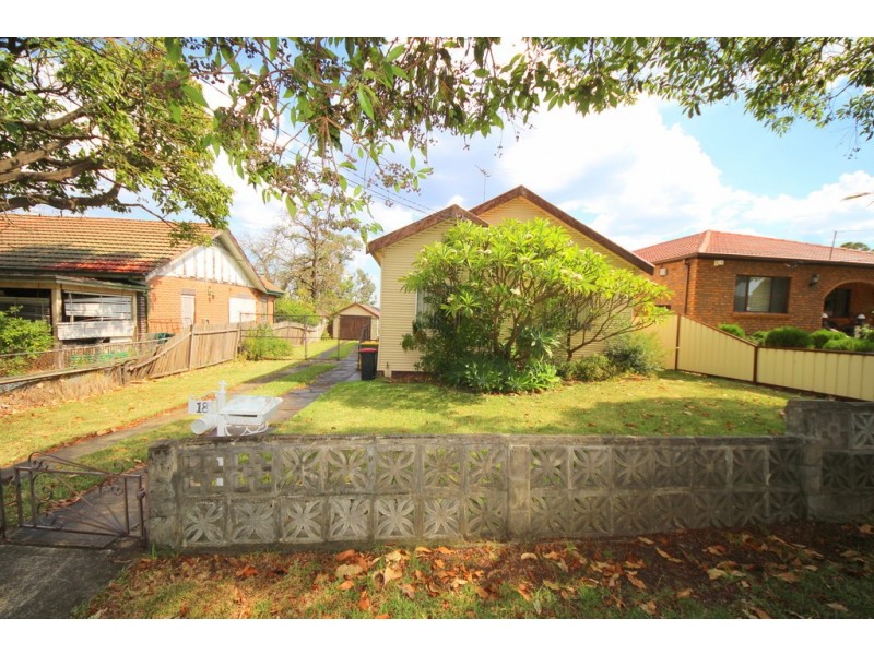 18 Gardenia Avenue, Bankstown NSW 2200