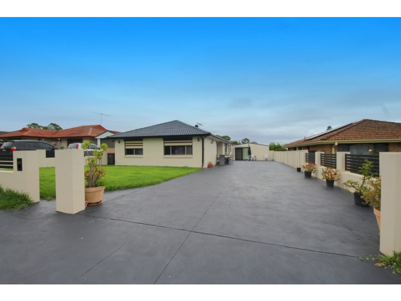 15 Hornet Street, Greenfield Park NSW 2176