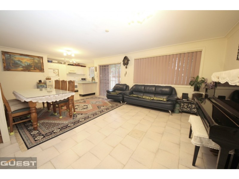 1/9 Chiswick Road, Greenacre NSW 2190