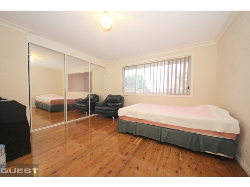 1/9 Chiswick Road, Greenacre NSW 2190