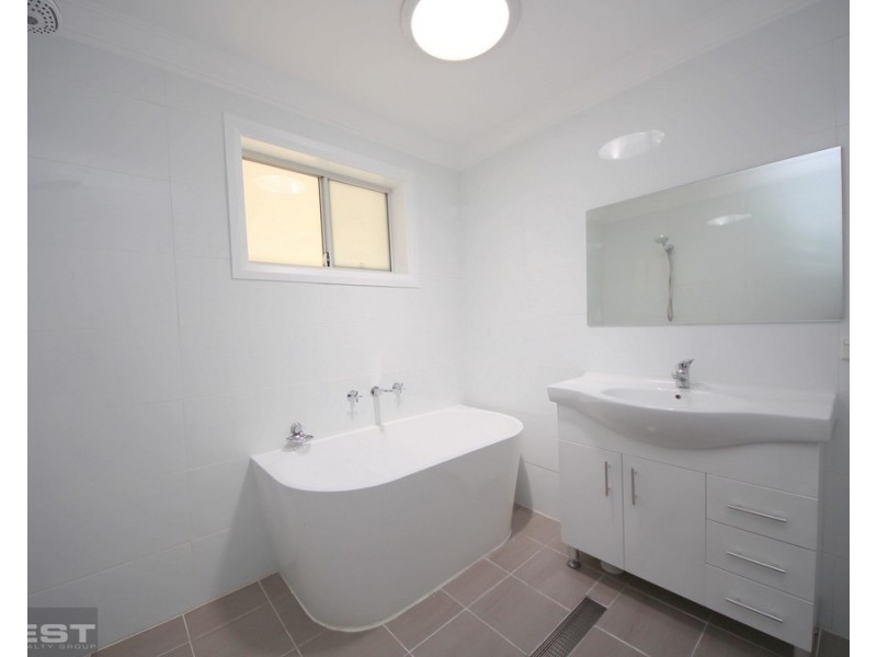 36 McKay Avenue, Moorebank NSW 2170