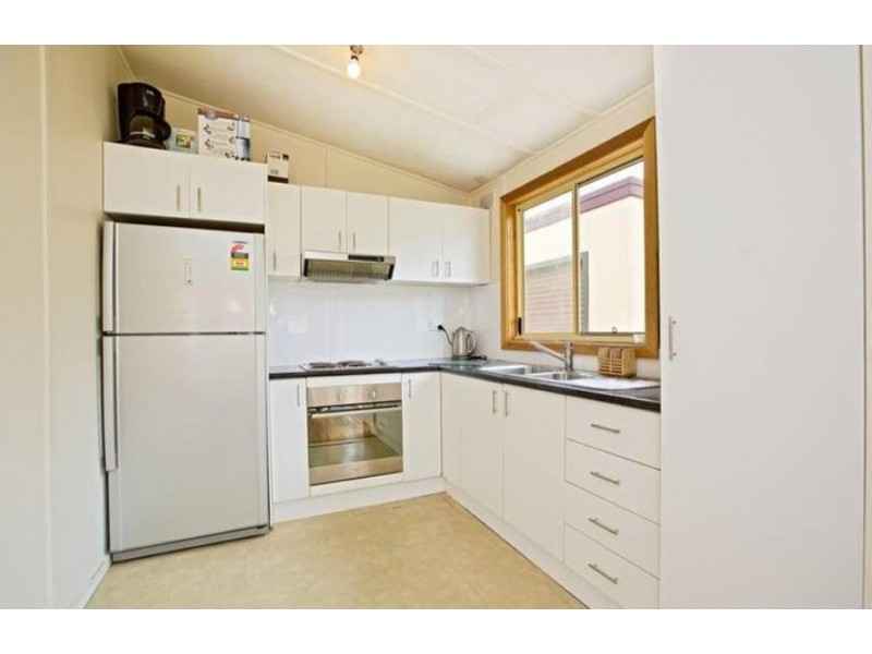 18 Endeavour Road, Georges Hall NSW 2198