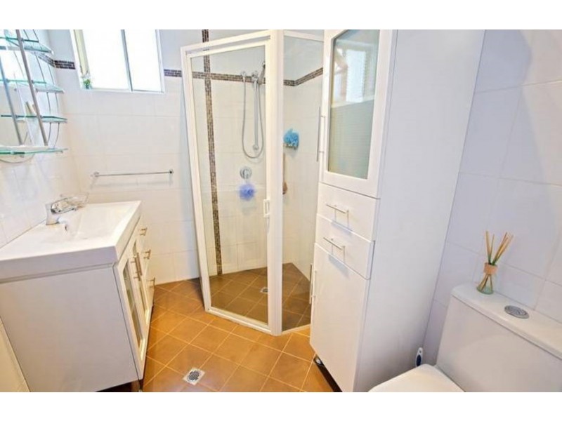 18 Endeavour Road, Georges Hall NSW 2198