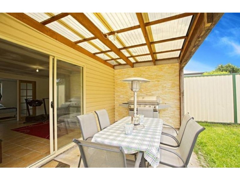 18 Endeavour Road, Georges Hall NSW 2198