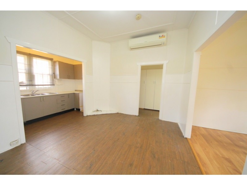 1 Columbine Avenue, Punchbowl NSW 2196