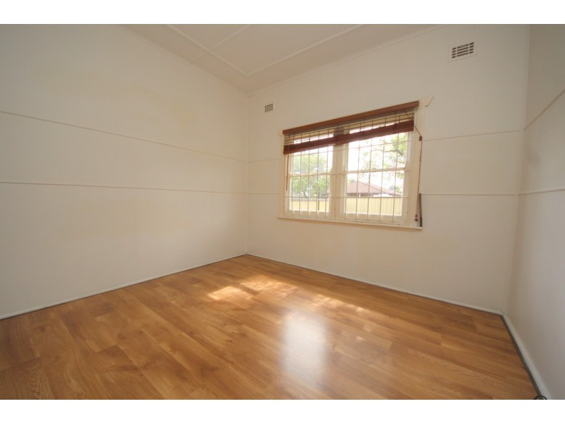 1 Columbine Avenue, Punchbowl NSW 2196