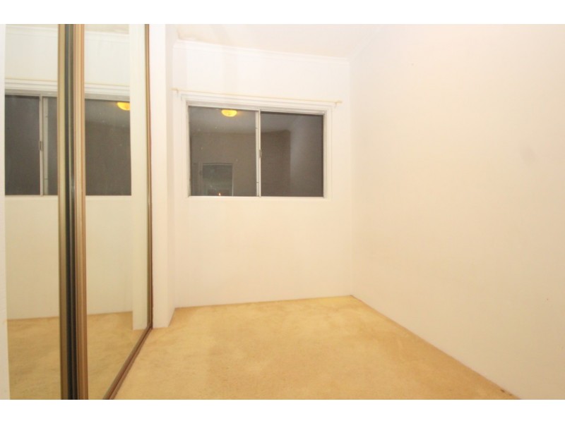 7/26 Remembrance Avenue, Warwick Farm NSW 2170