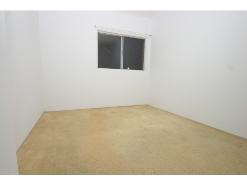 7/26 Remembrance Avenue, Warwick Farm NSW 2170